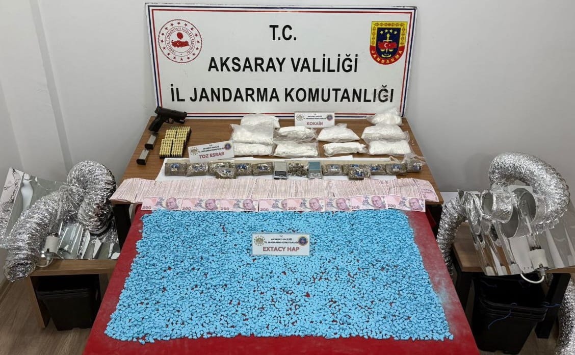 AKSARAY’DA UYUŞTURUCU TACİRLERİNE NEFES KESEN OPERASYON: 2 TUTUKLAMA